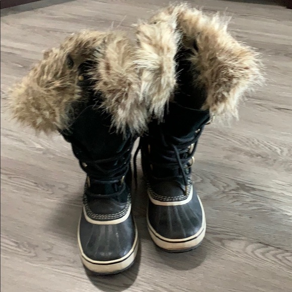 Sorel winter boots - Picture 1 of 5